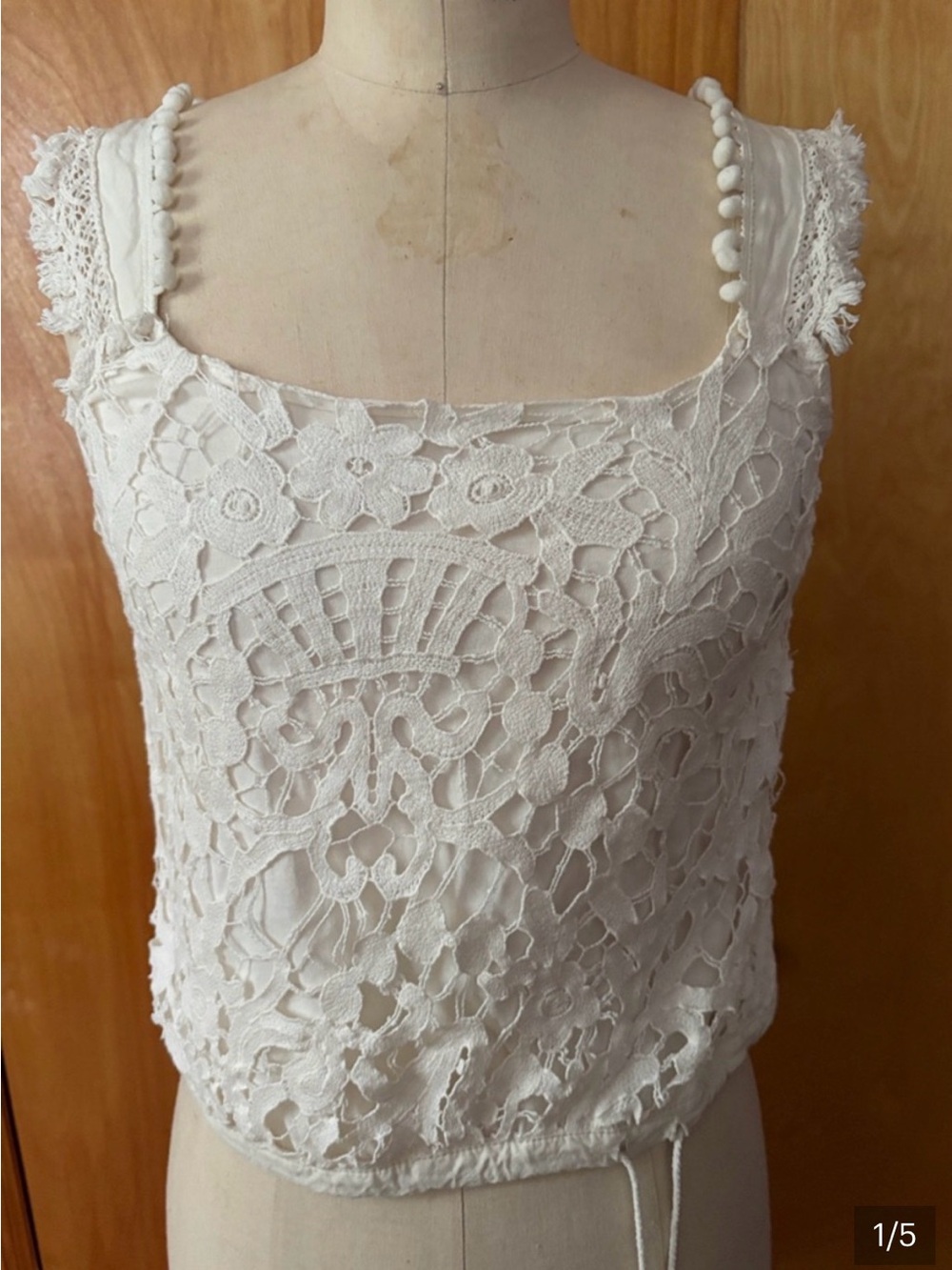 Anthropologie Tiny Cream Crochet Lace Cami Tank Top Cropped Pom Pom XSP